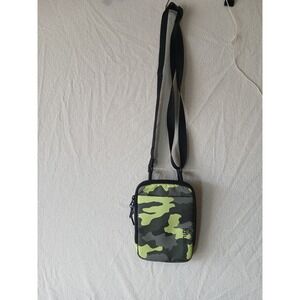 Lululemon Easy Access Crossbody Bag Adjustable strap Green Camo NWOT